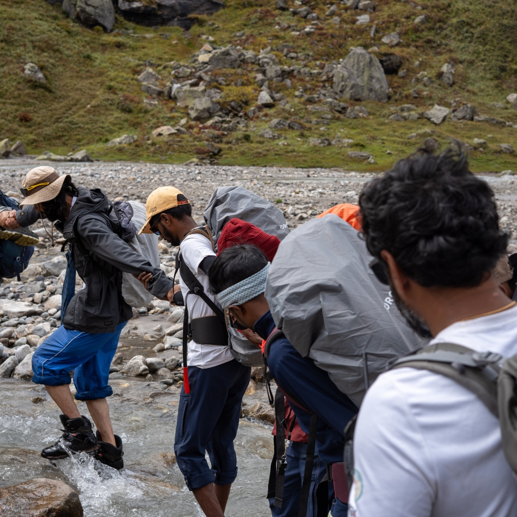 pahadi_bakra_expedition_climb_trek_ski_india_off_beaet_IFMGA_UIAGM_PCGI_UIAA_guide12