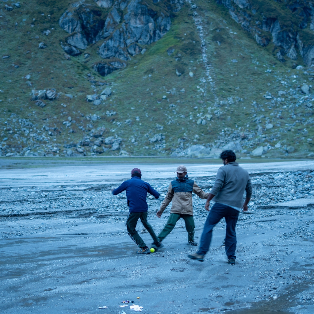 pahadi_bakra_expedition_climb_trek_ski_india_off_beaet_IFMGA_UIAGM_PCGI_UIAA_guide13