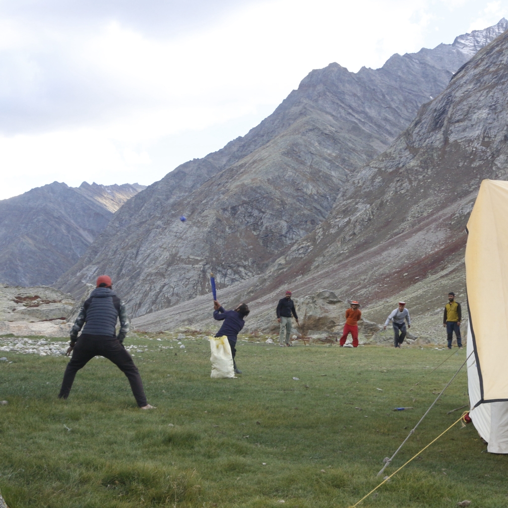 pahadi_bakra_expedition_climb_trek_ski_india_off_beaet_IFMGA_UIAGM_PCGI_UIAA_guide16