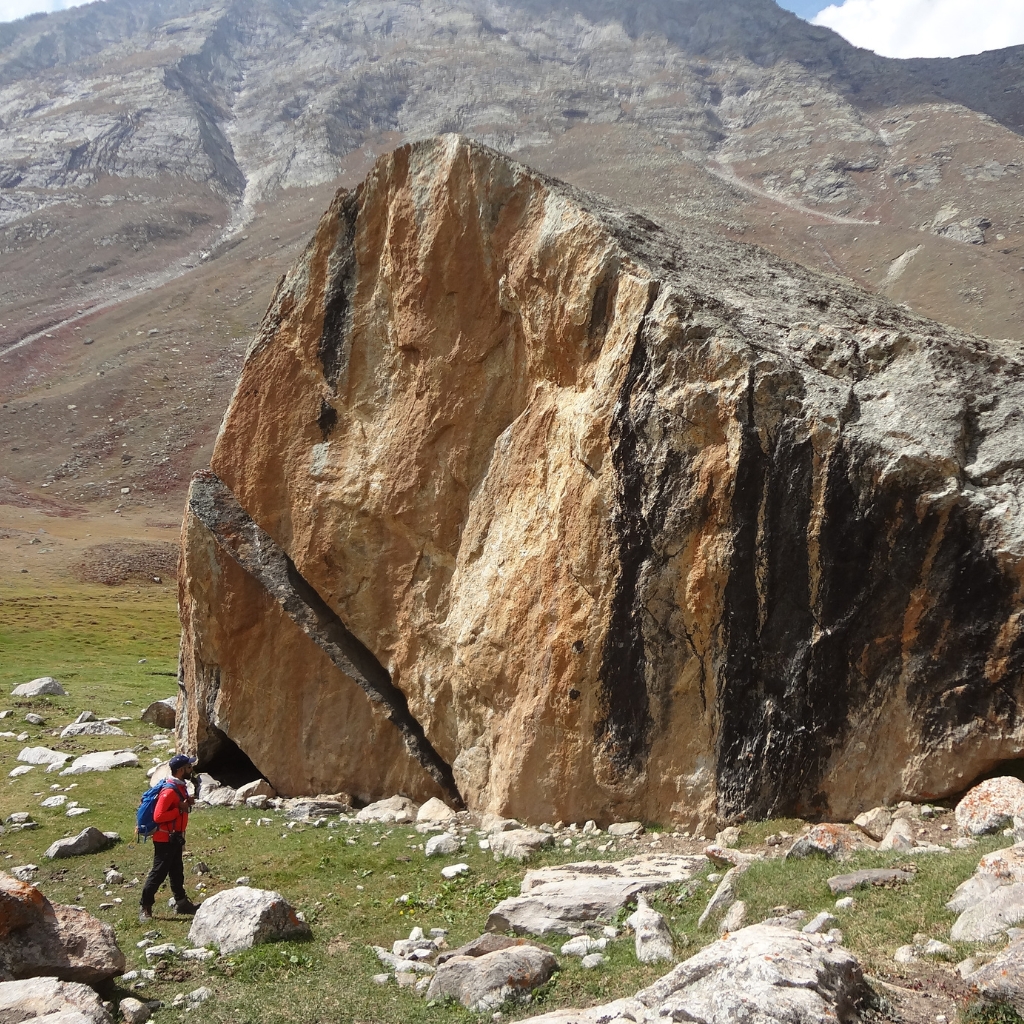 pahadi_bakra_fcustom_tours_ski_touring_india_alpinism_backpacking1