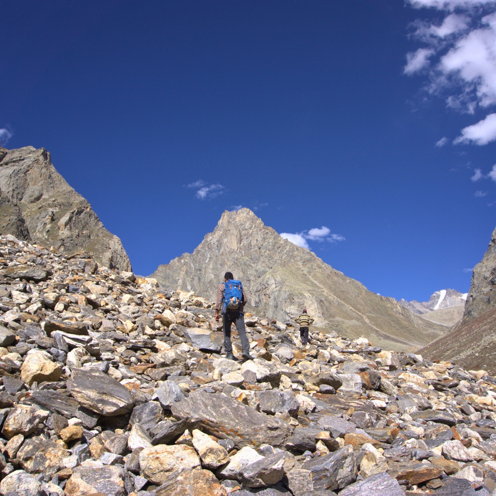 pahadi_bakra_fcustom_tours_ski_touring_india_alpinism_backpacking7
