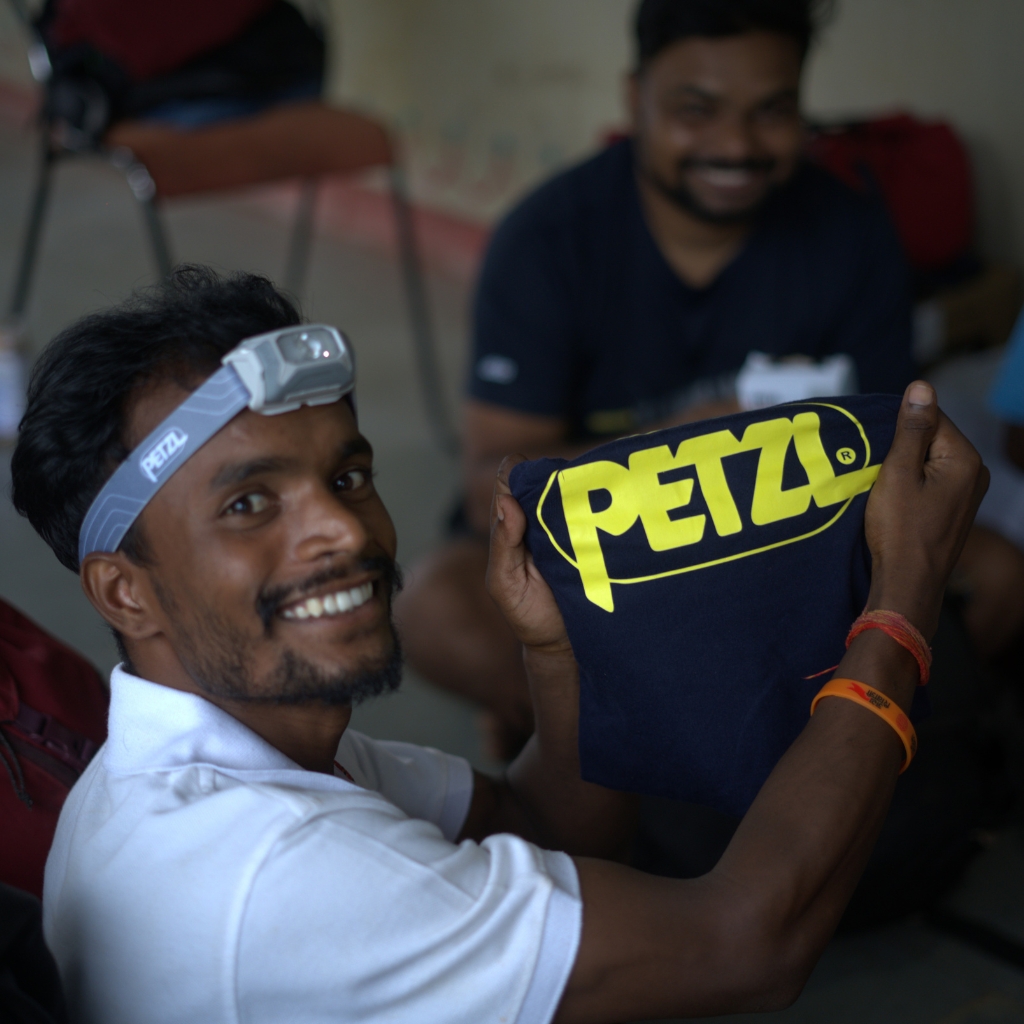 pahadi_bakra_project_community_work_ski_climb_teach_tribal2