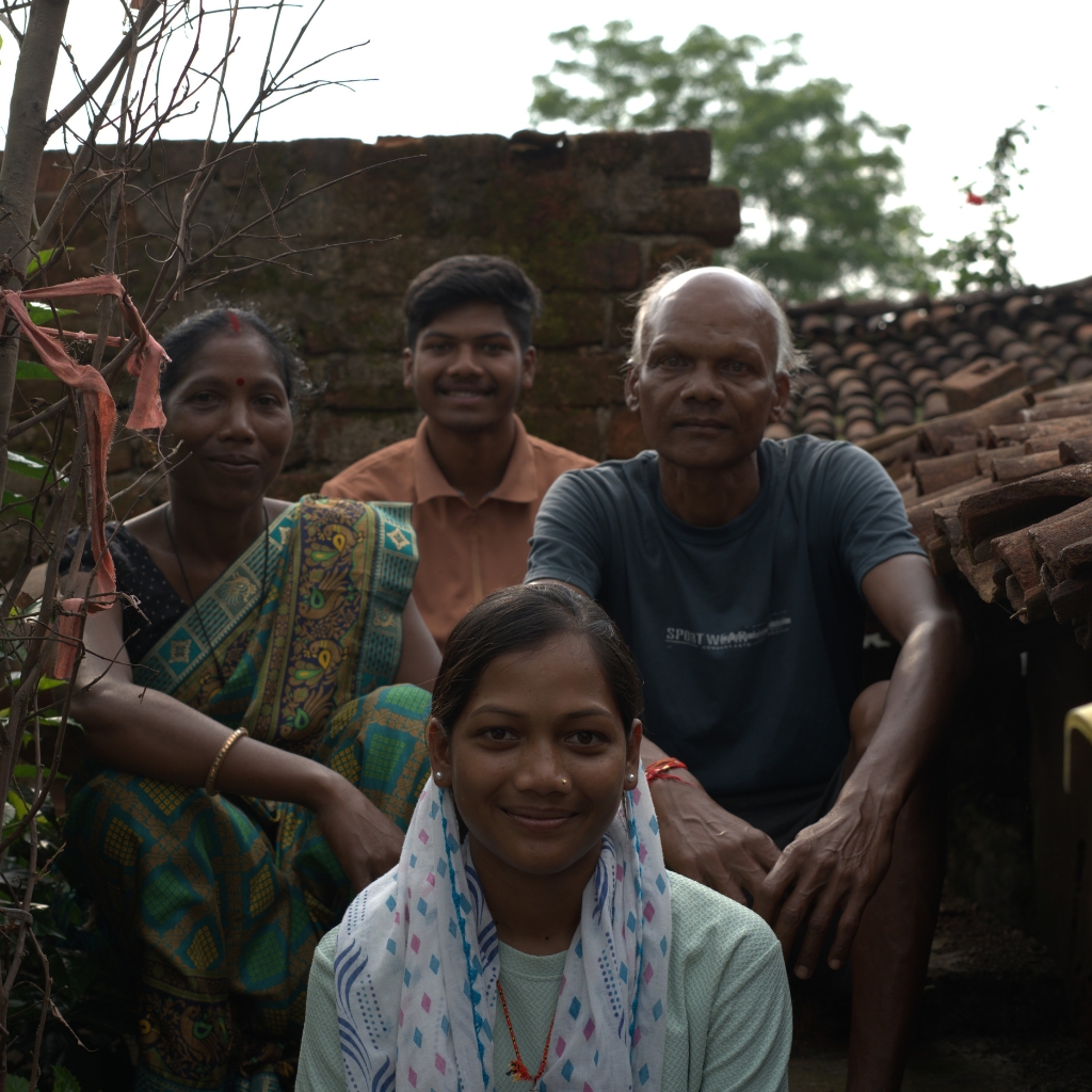 pahadi_bakra_project_community_work_ski_climb_teach_tribal4